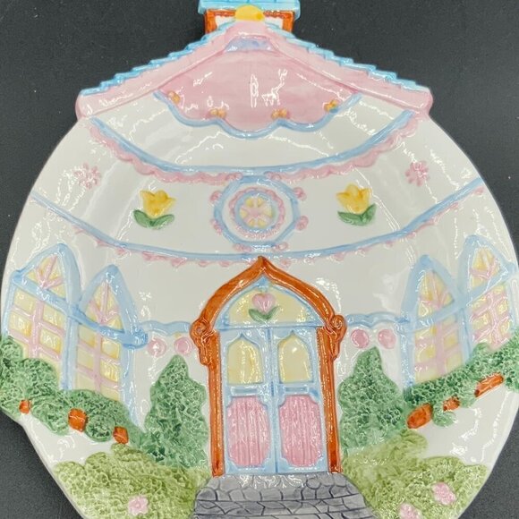1993 Omnibus Easter Spring Dish EUC Pastel Colors Church Building - Picture 6 of 8